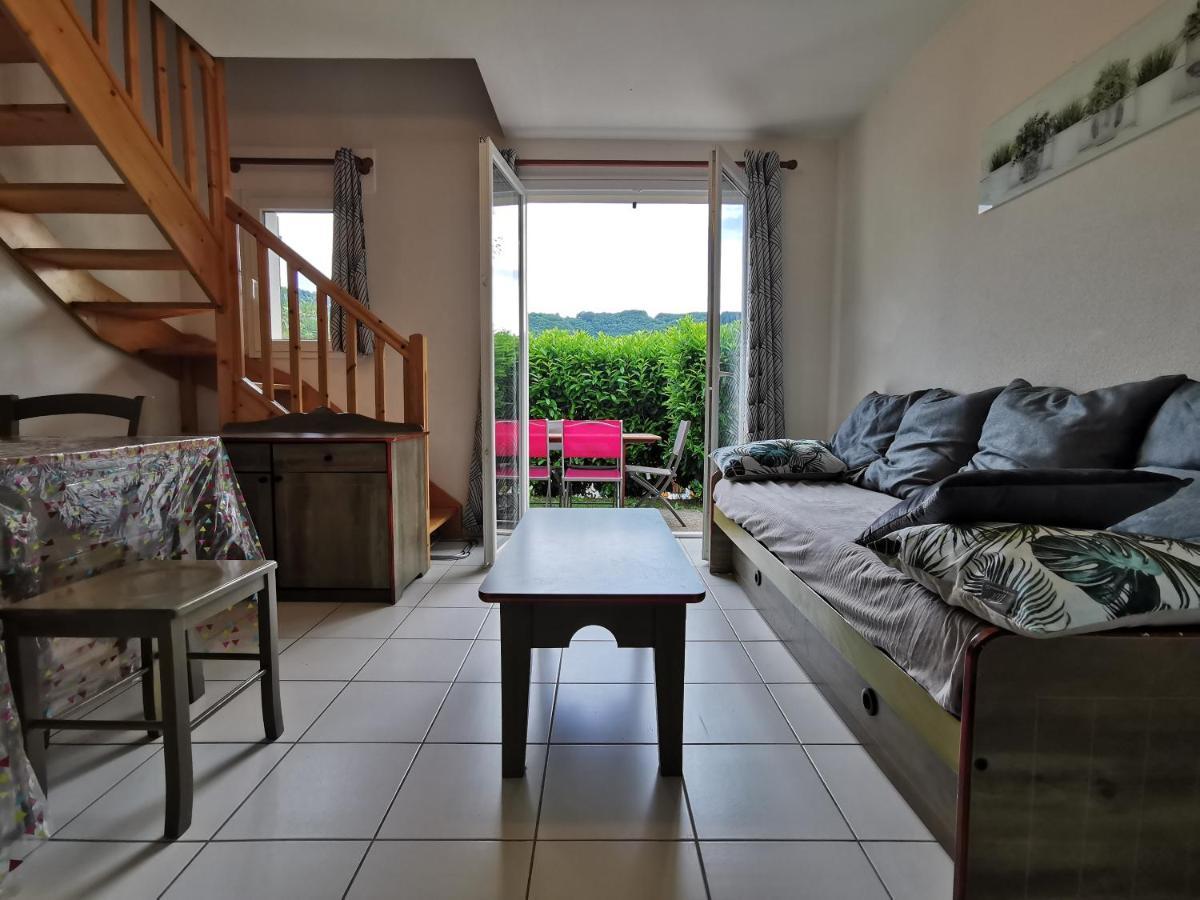 Au 11 T3 Duplex, Village Vacances, Piscines, Parking Saint-Geniez-dʼOlt Exteriör bild