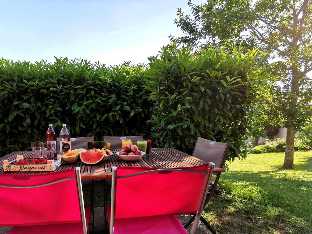Au 11 T3 Duplex, Village Vacances, Piscines, Parking Saint-Geniez-dʼOlt Exteriör bild